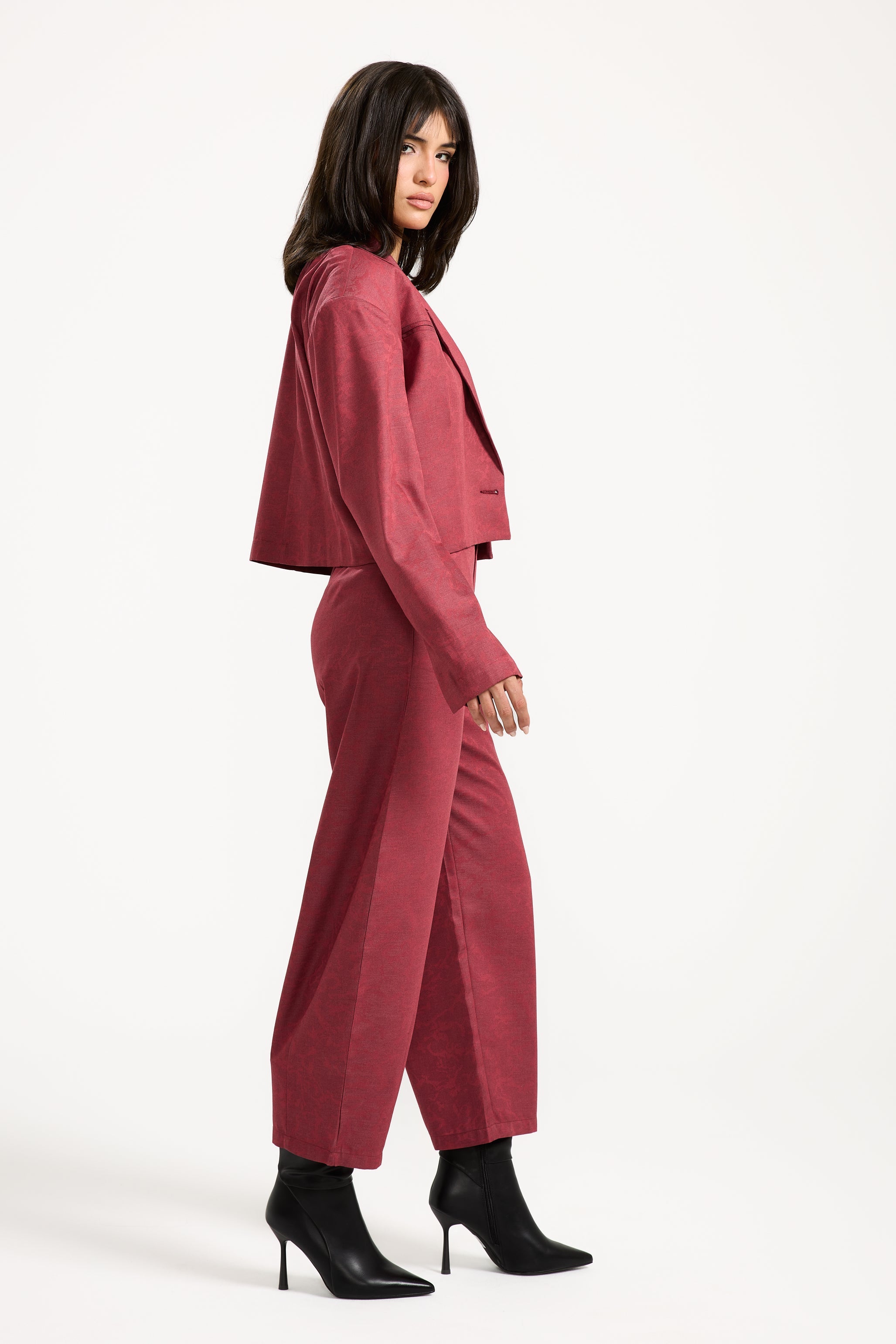 Bold Shoulders Cropped Blazer