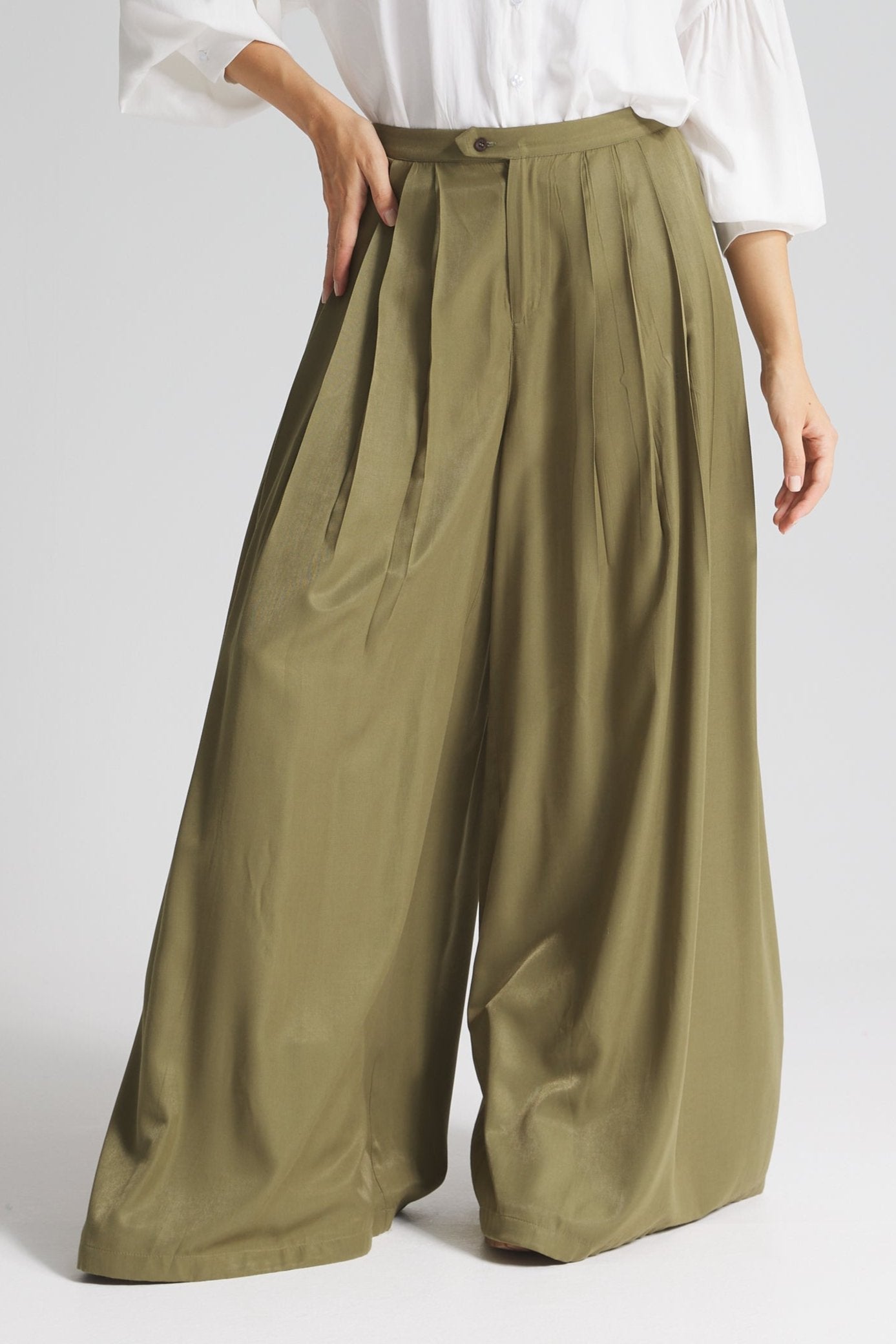Soft Extra Wide Leg In Olive