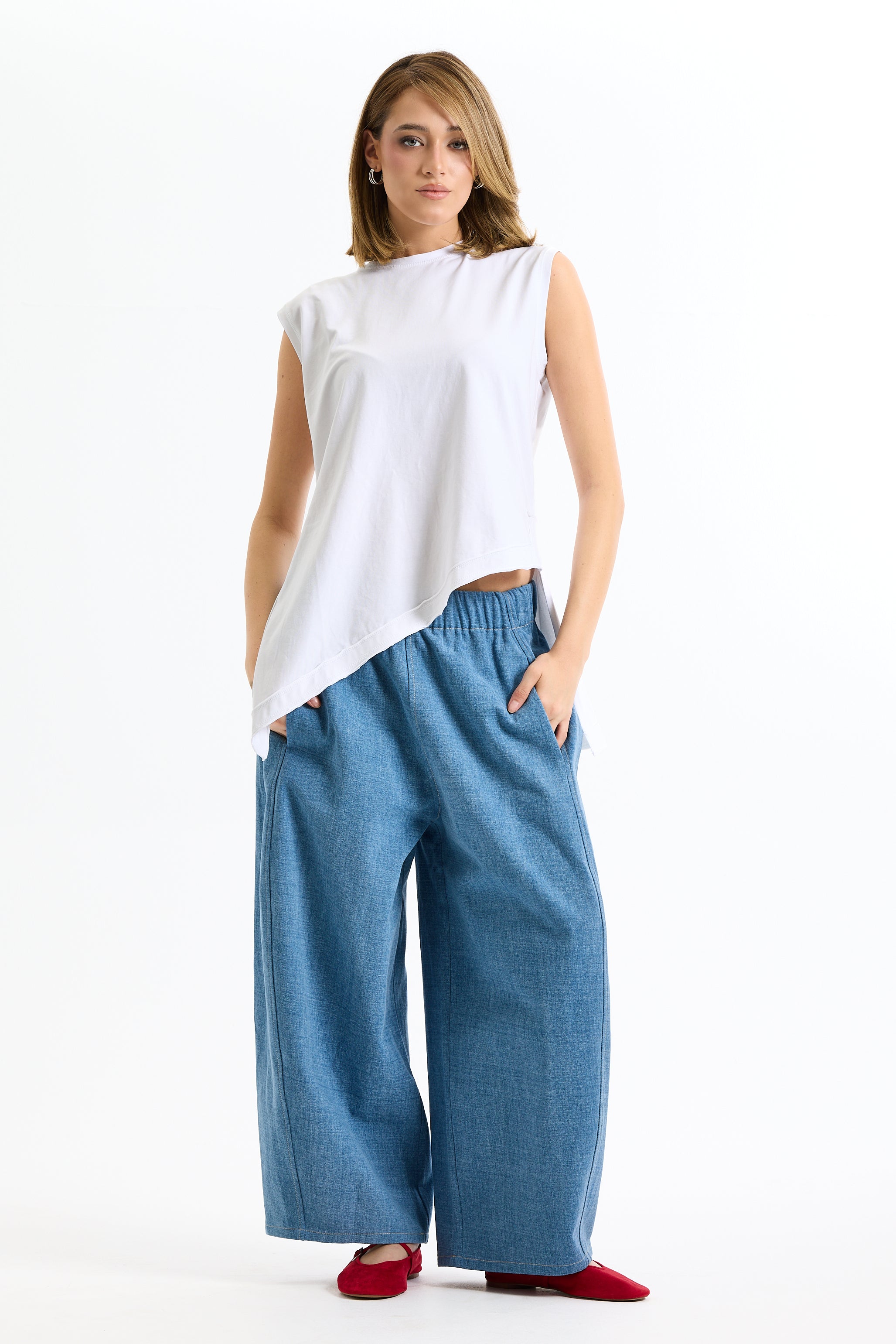 Cropped Oversized Light Wash Jeans