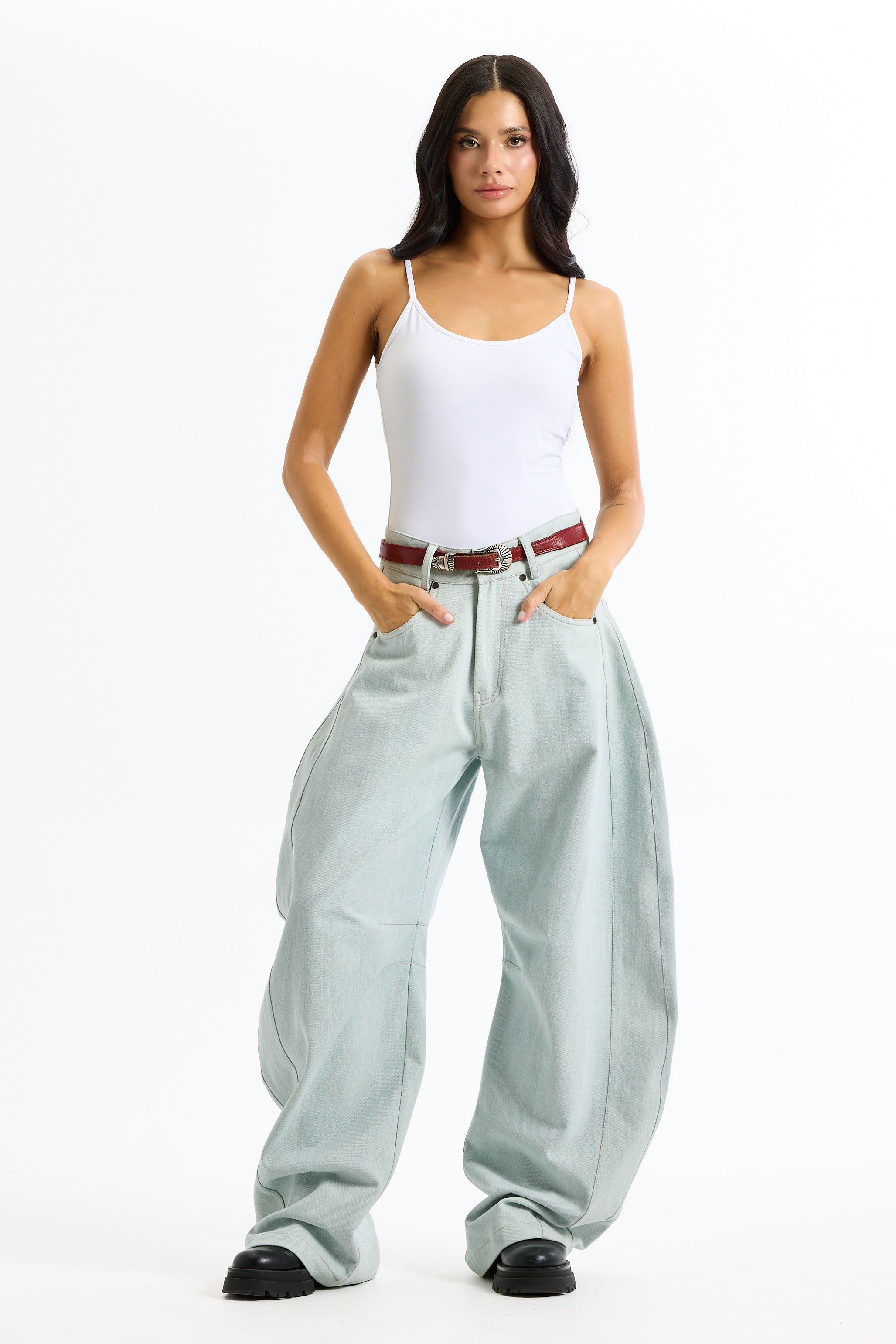 Barrel Balloon Jeans