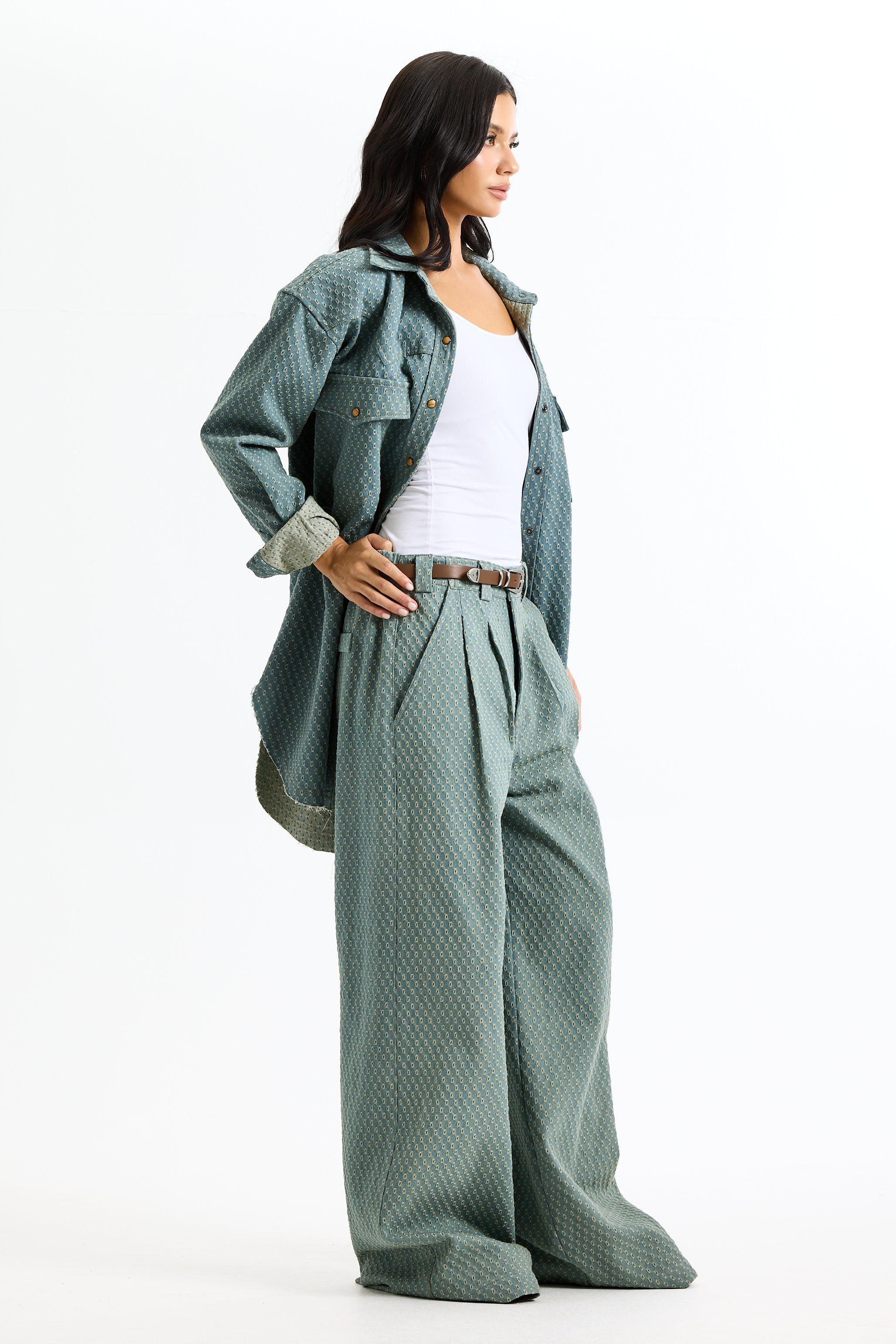 Pleated Dirty Wash Denim