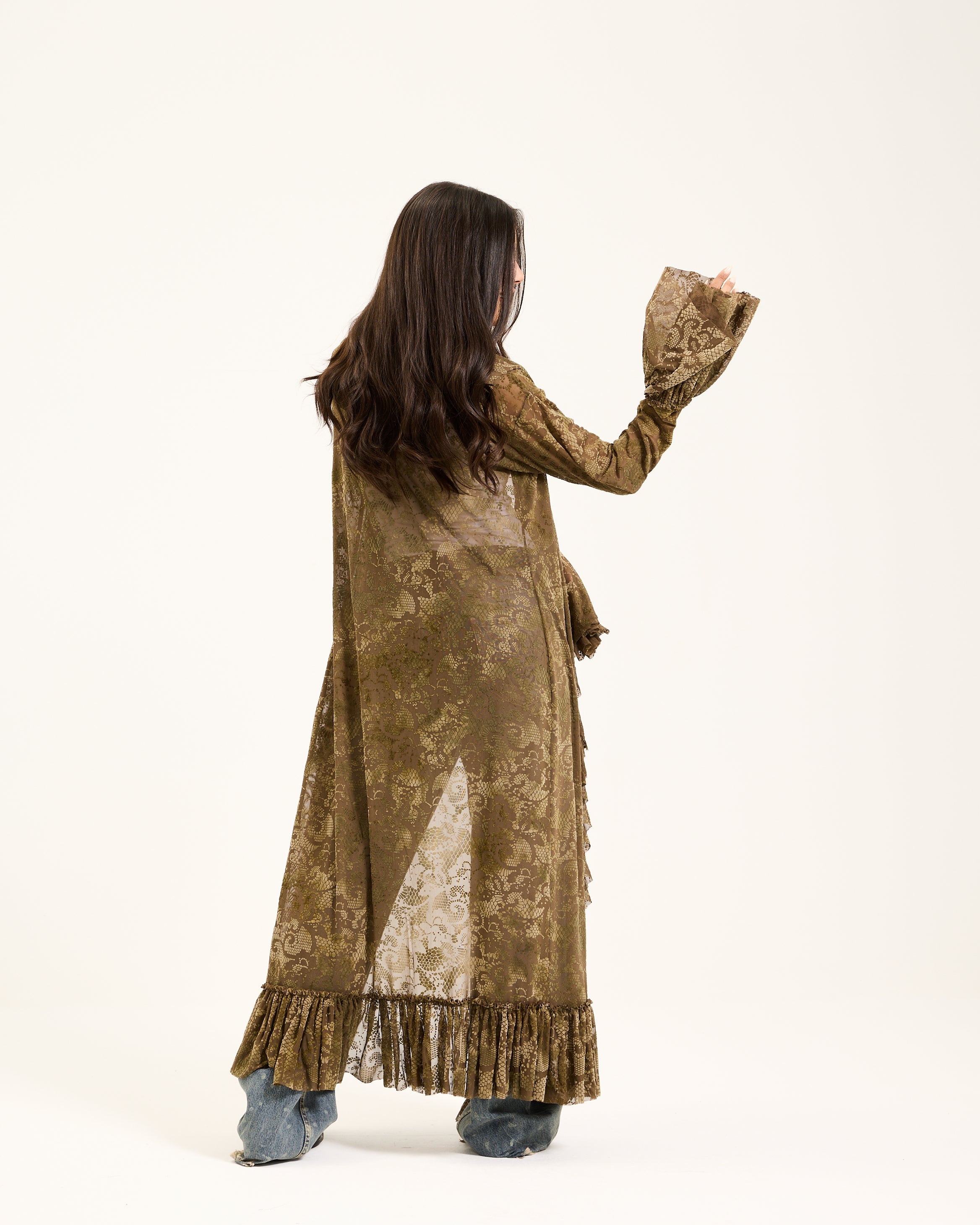 Velvet x Tull Ruffle Rob