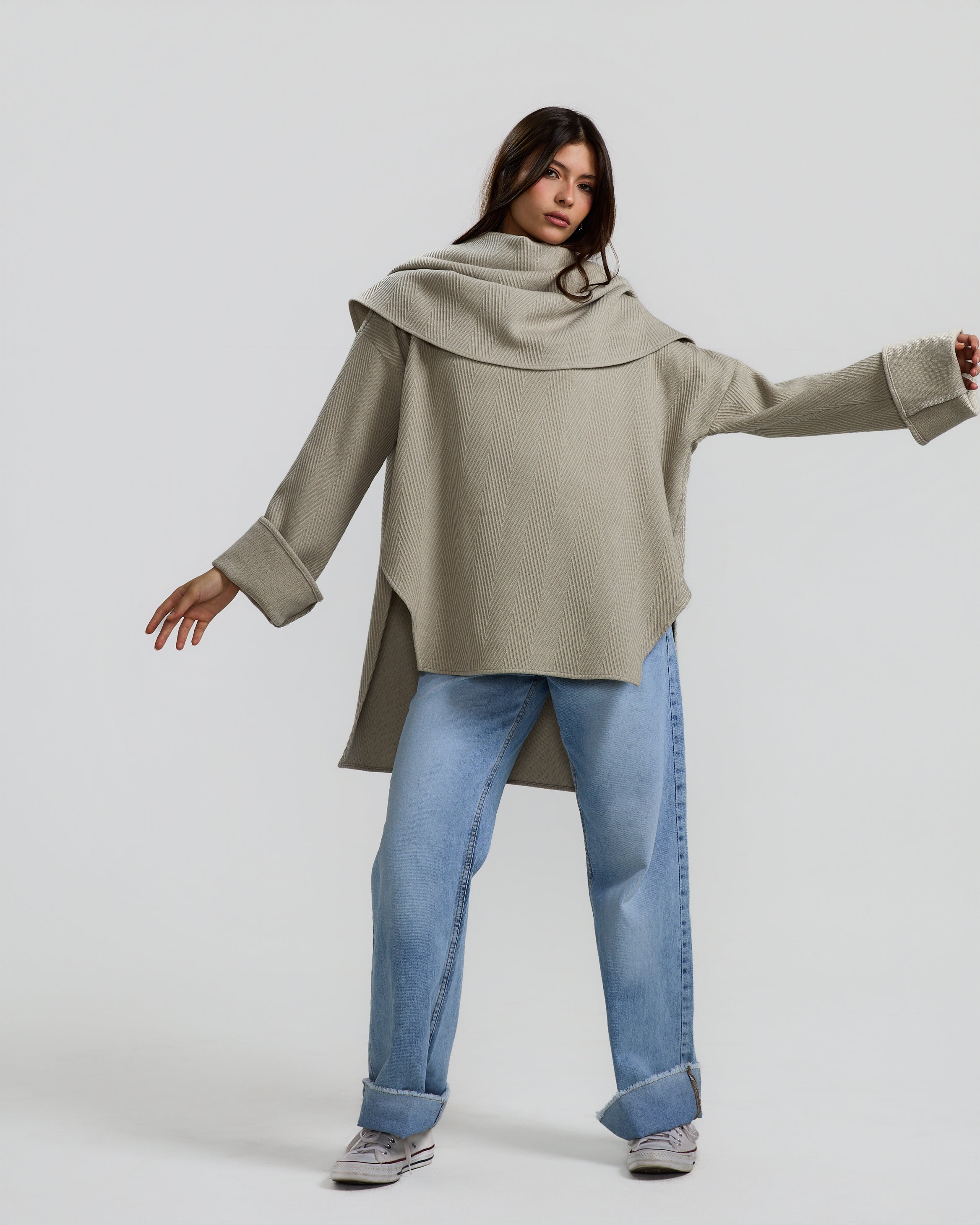 Maxi Collar Pullover in Greige