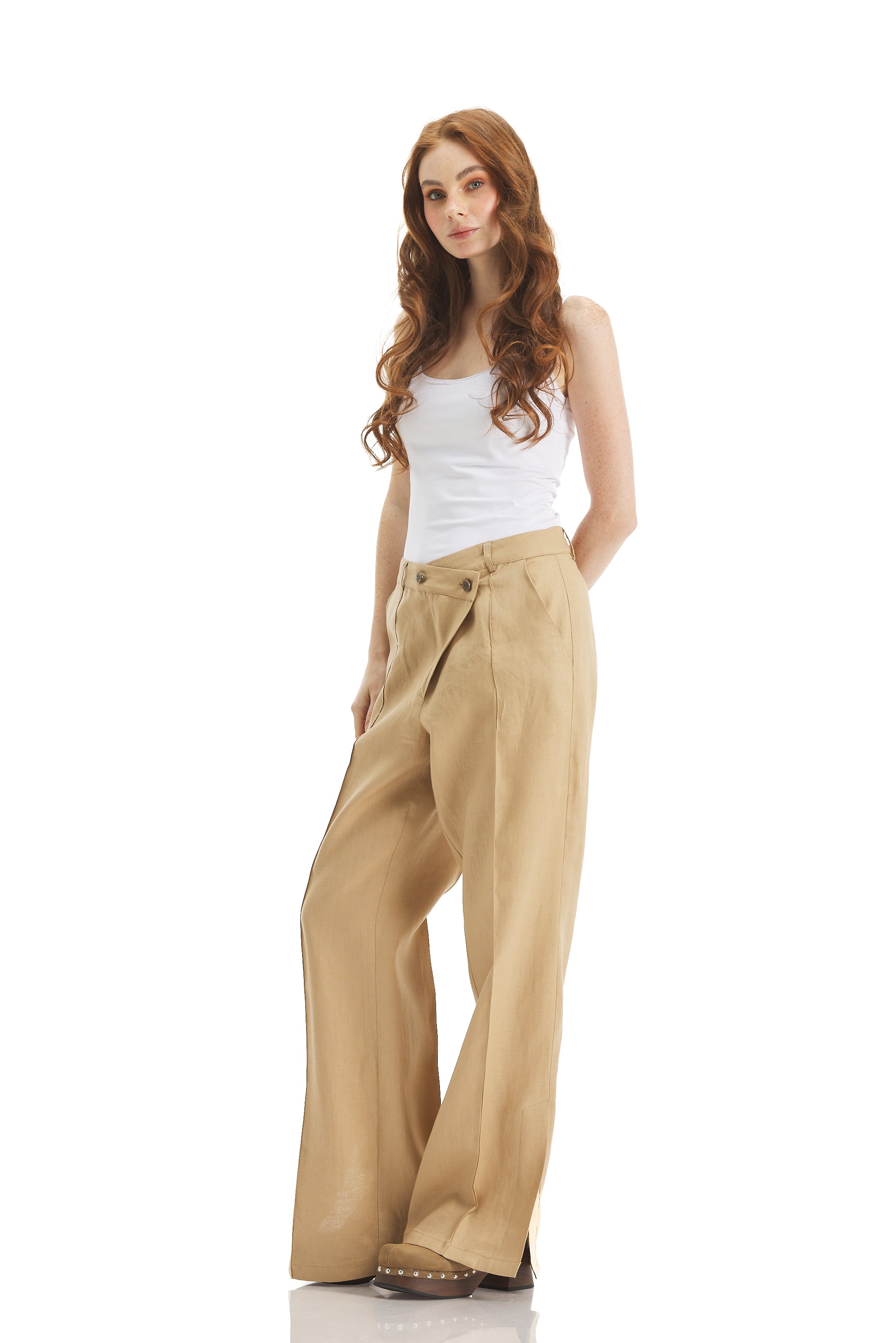 Beige telted linen pants