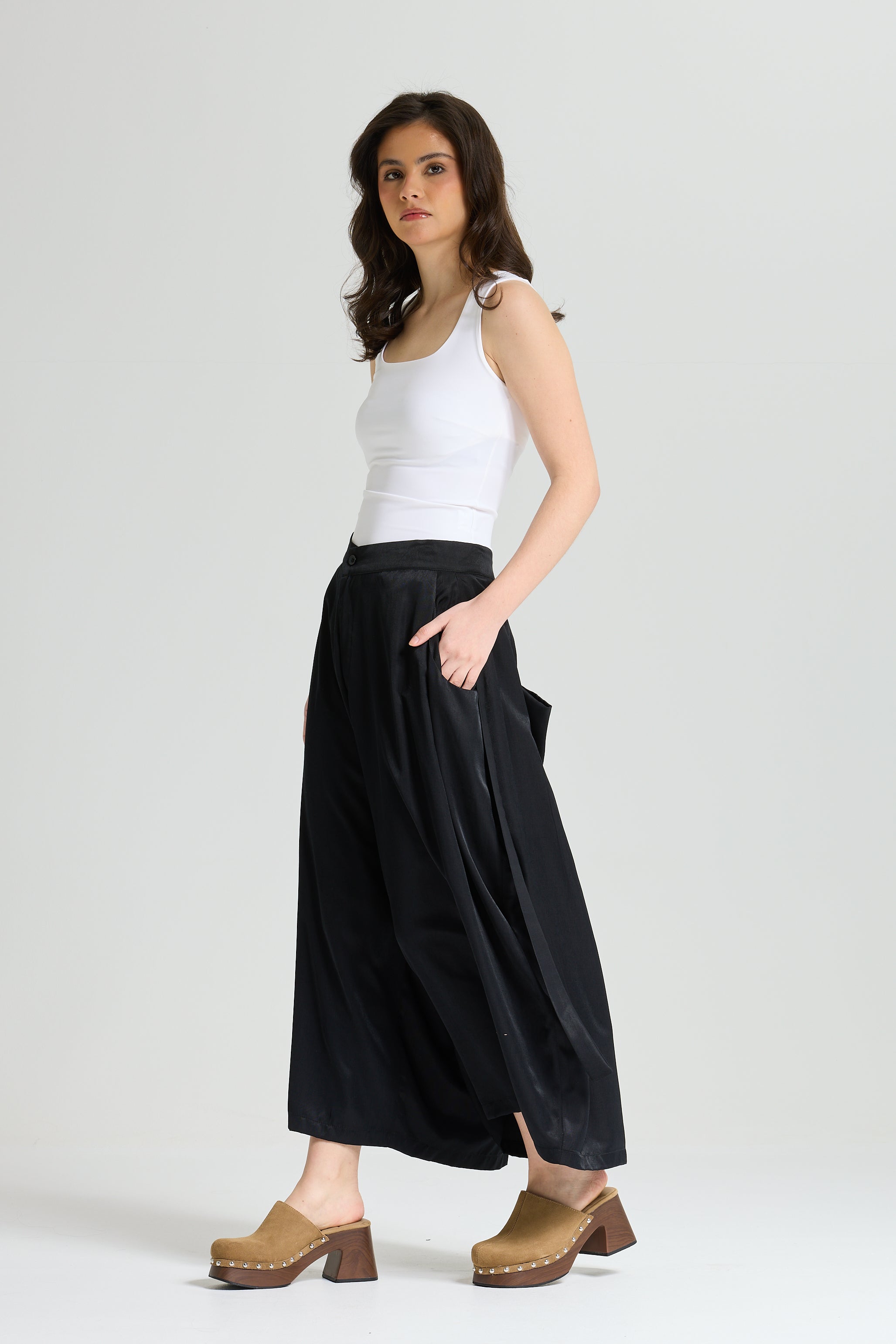 Cropped Extra Wide Leg In Black
