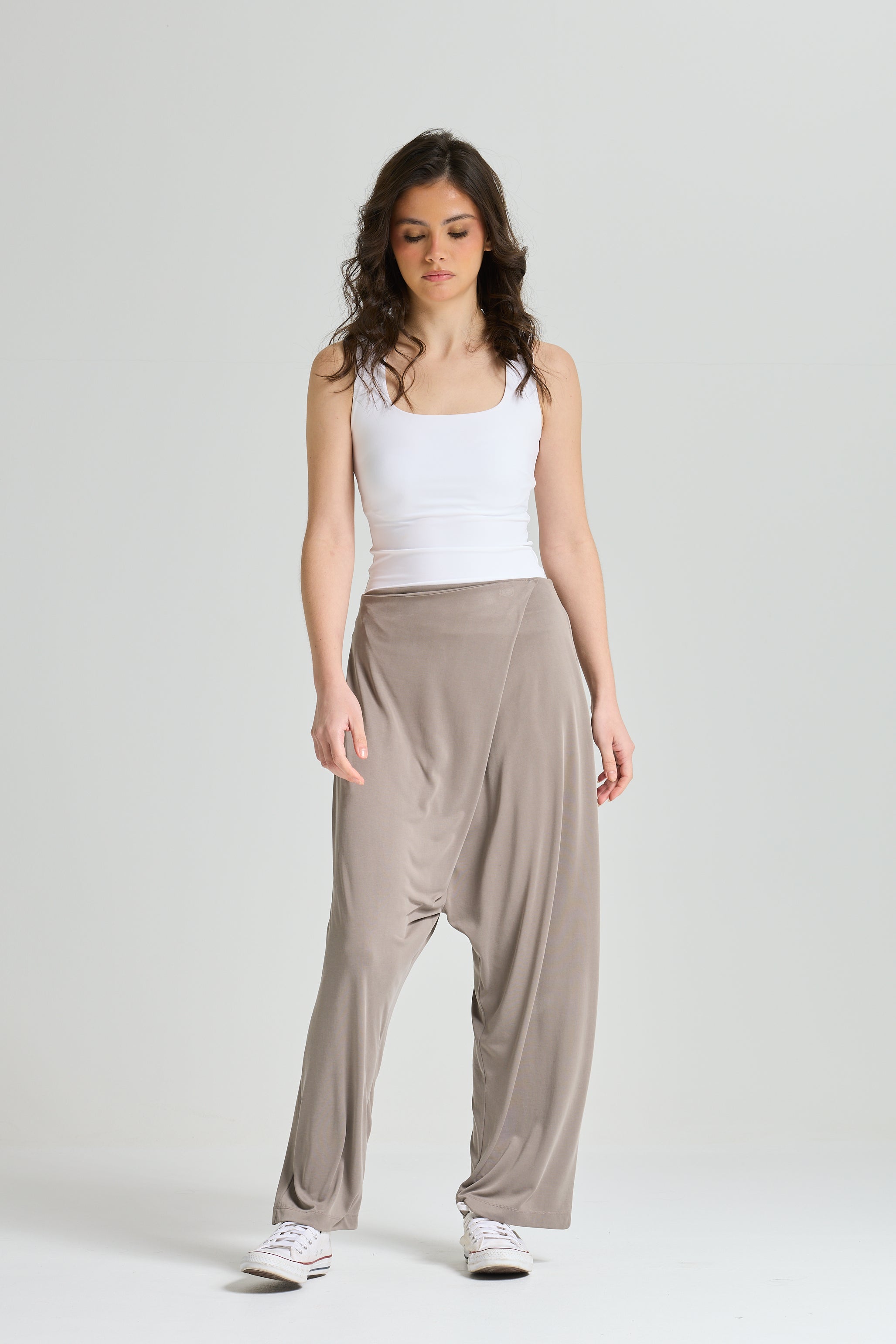 Flapped Lycra Pants In Grey
