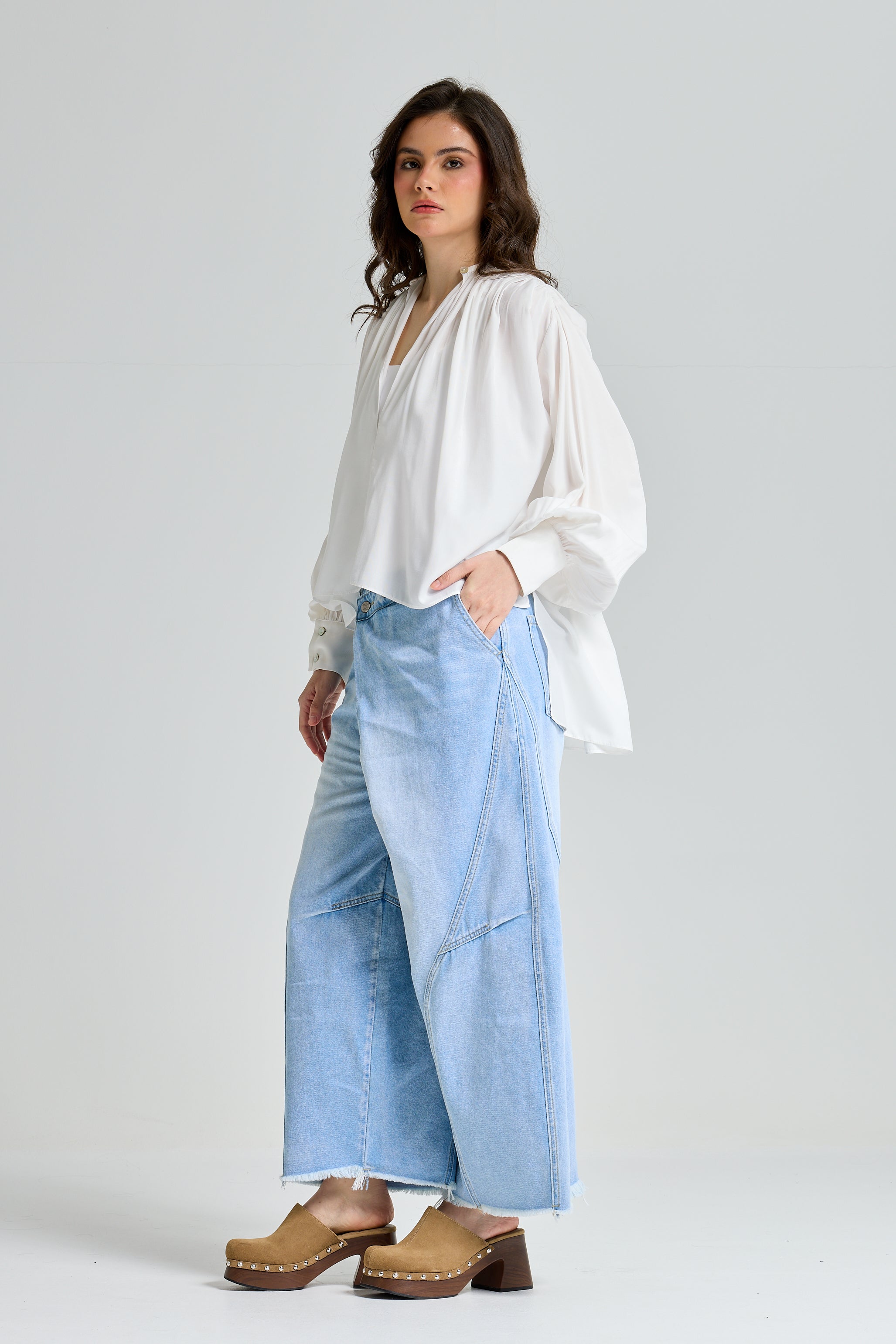 Soft Balloon Sleeves Top In White