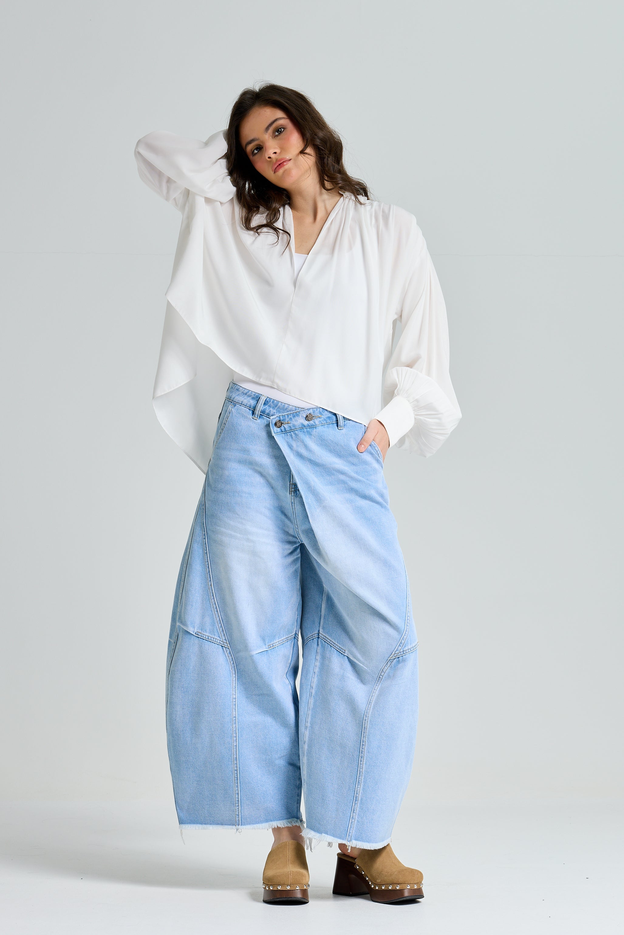 Soft Balloon Sleeves Top In White