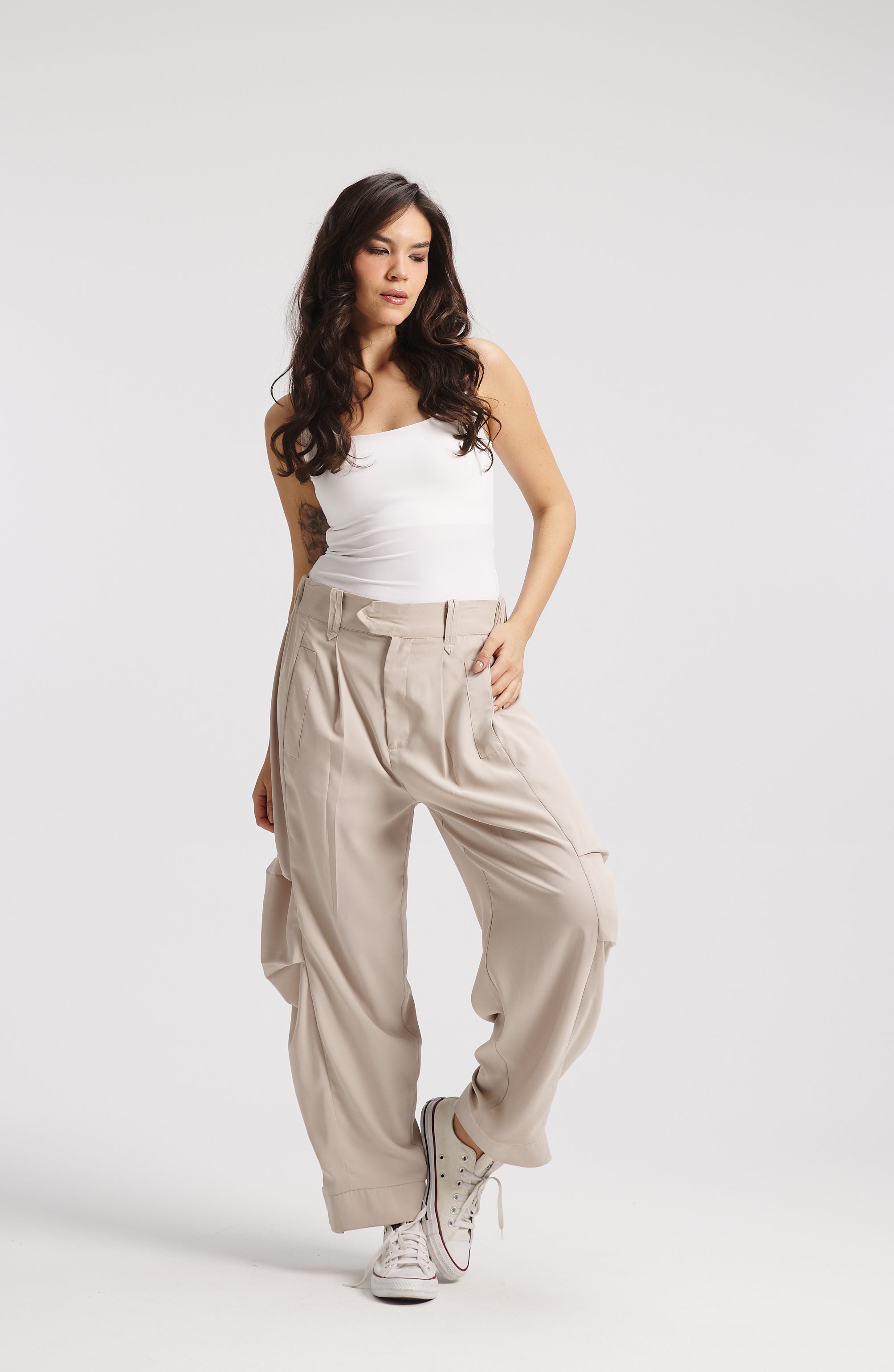 Side Pleats Cuff Legs Pants