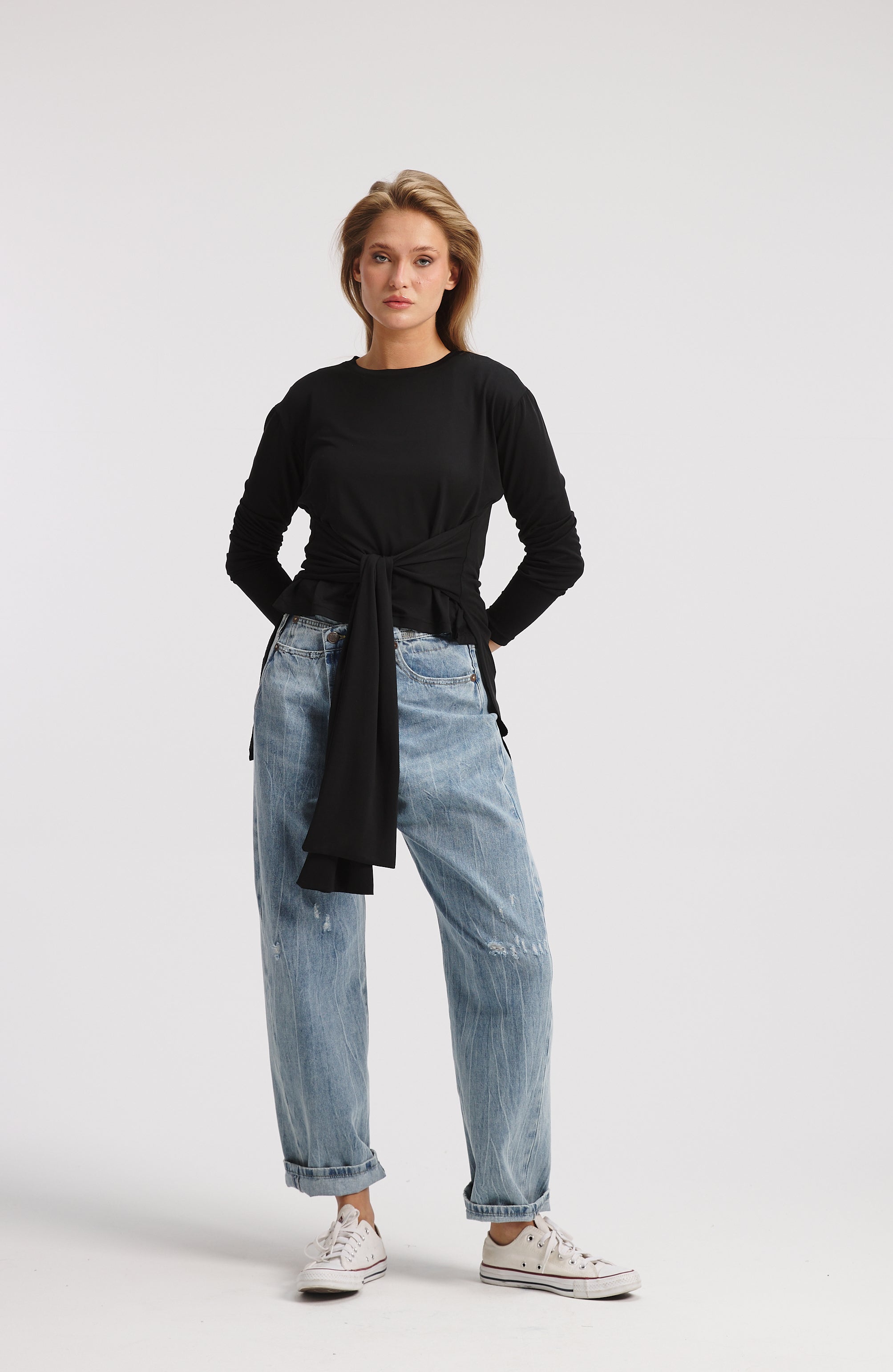 Belted High Low Top In Black