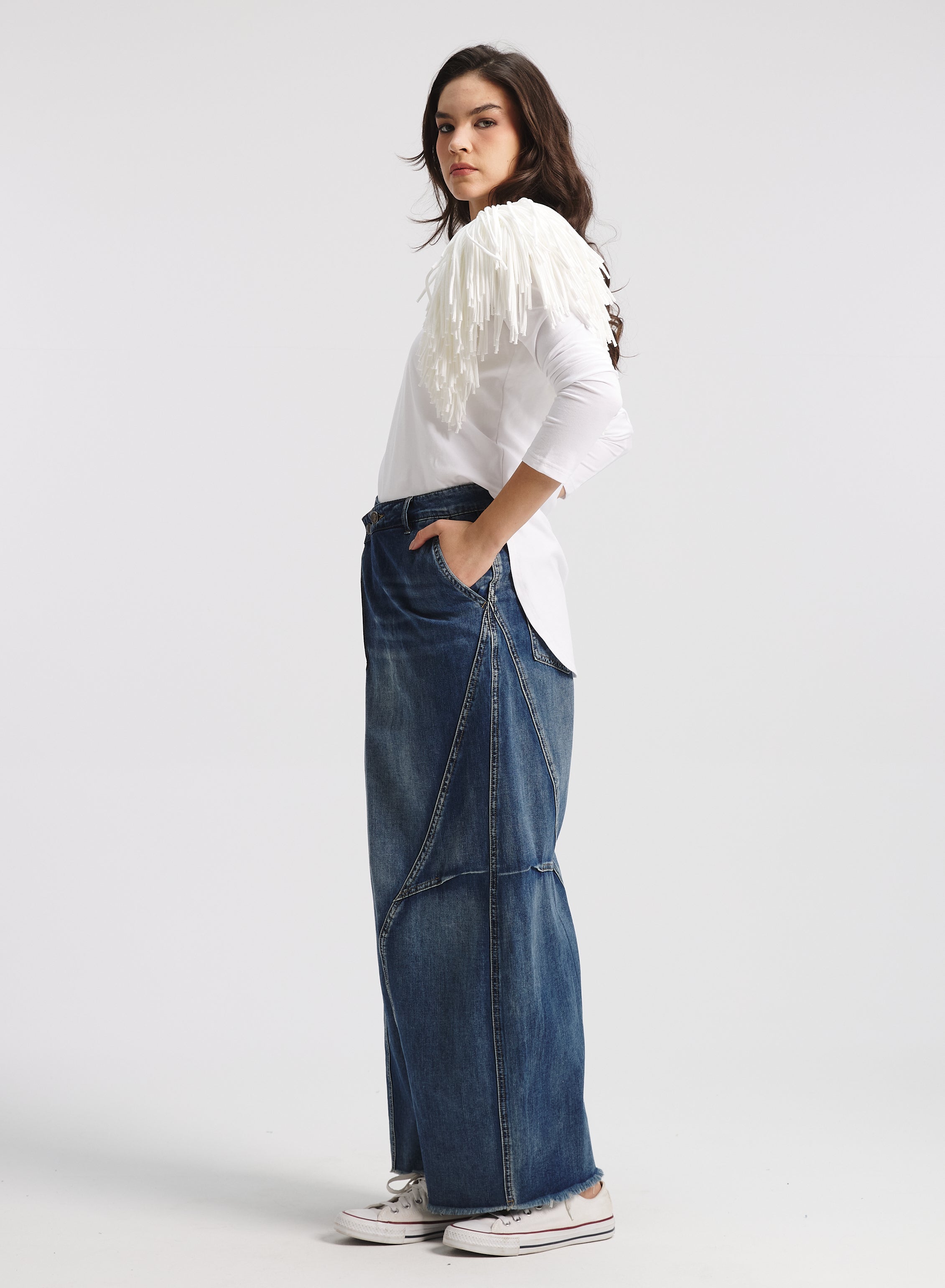 Fringes Shoulders T-Shirt In White