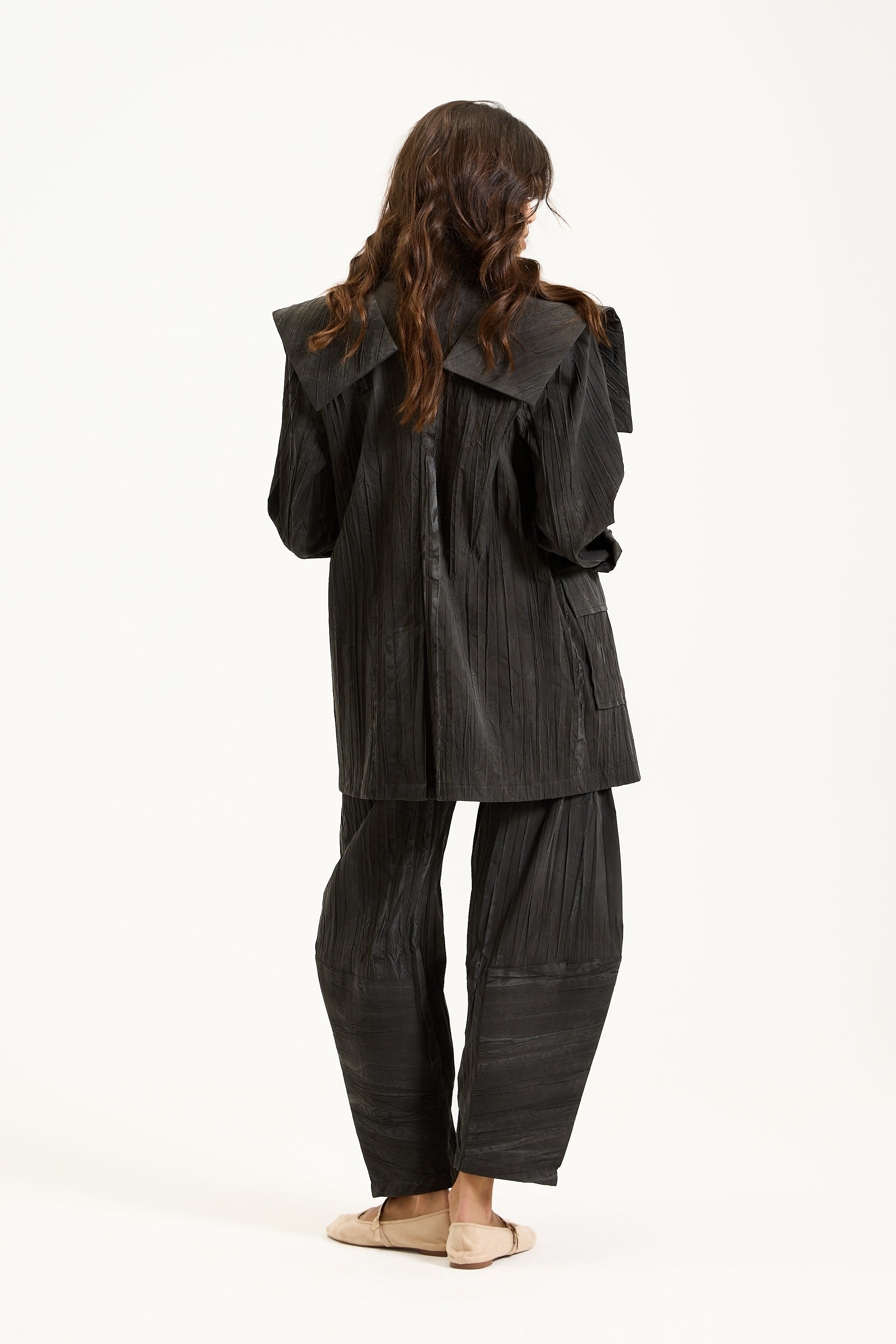 Wrinkled Shoulder Strap Blazer