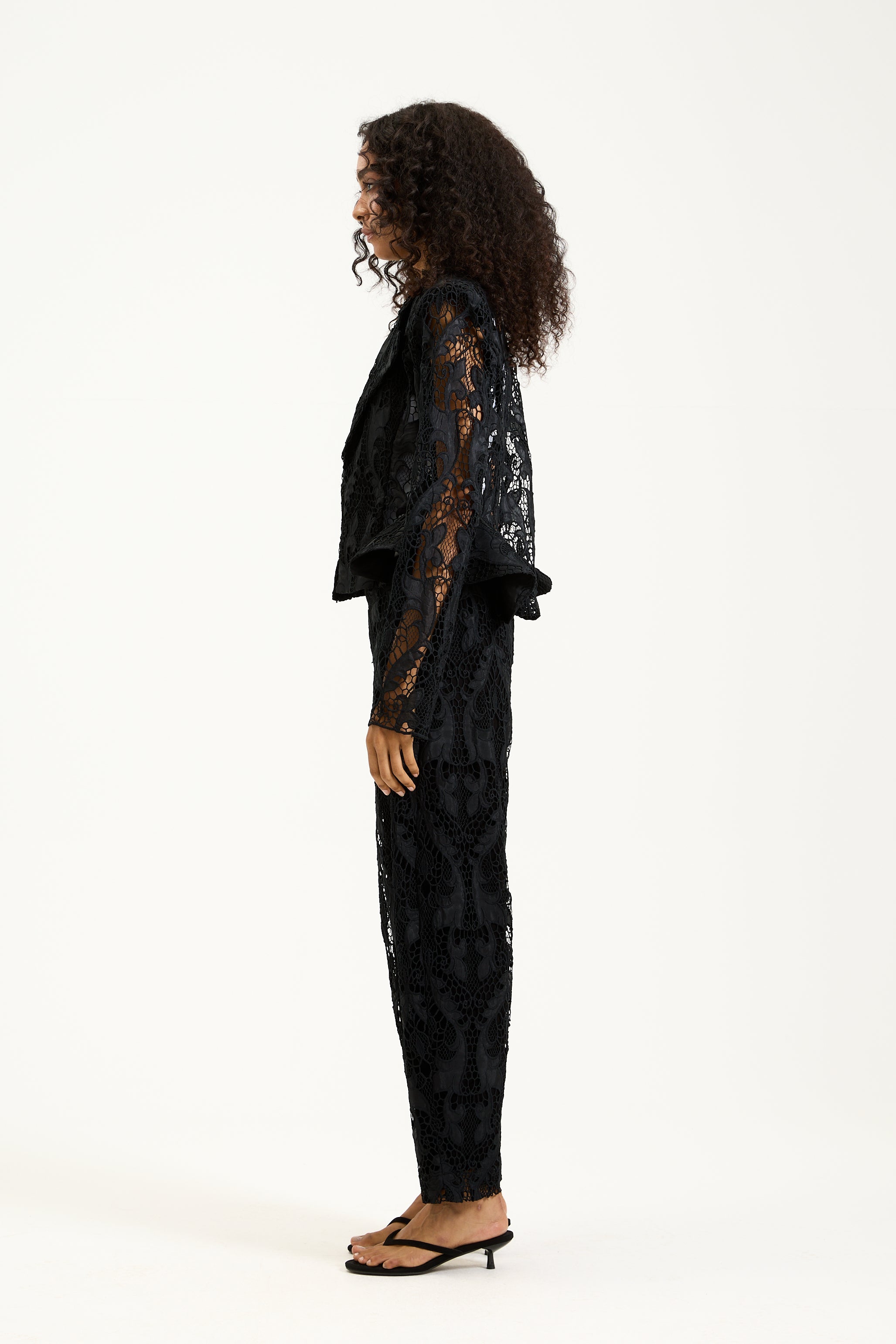 Guipure curved sides blazer