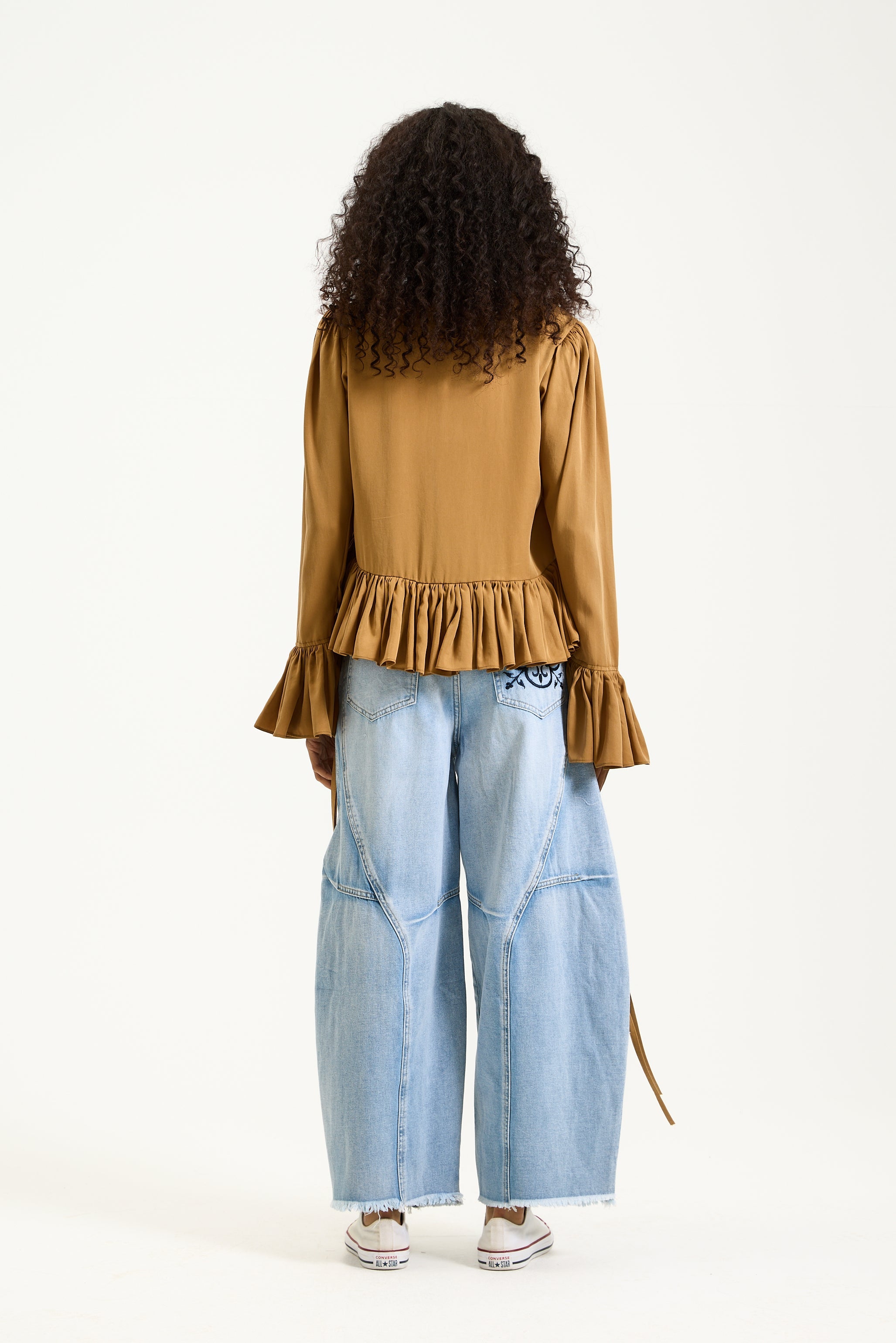 All Around Camel Ruffles Open Top