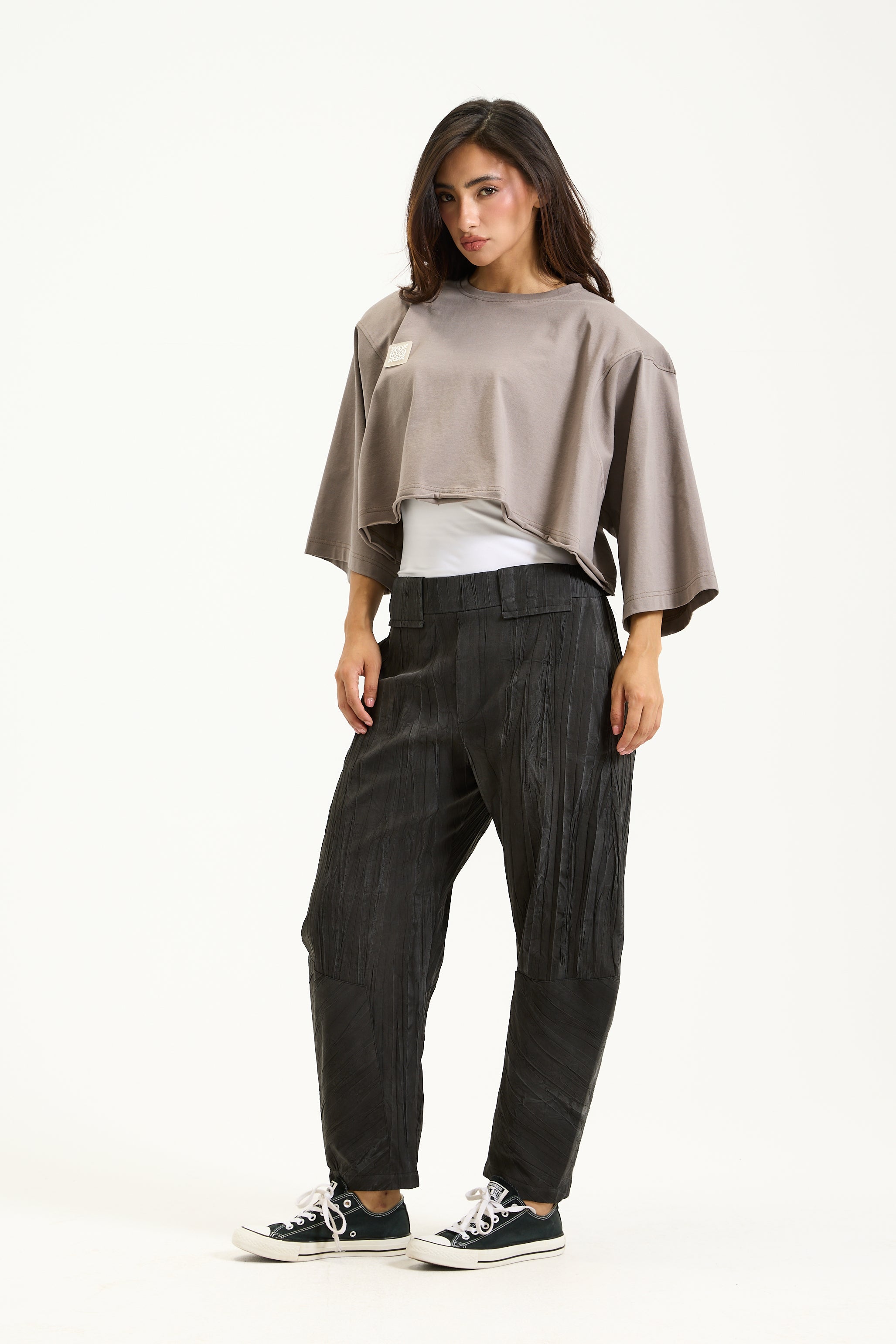 Bold Shoulders Cropped T-shirt