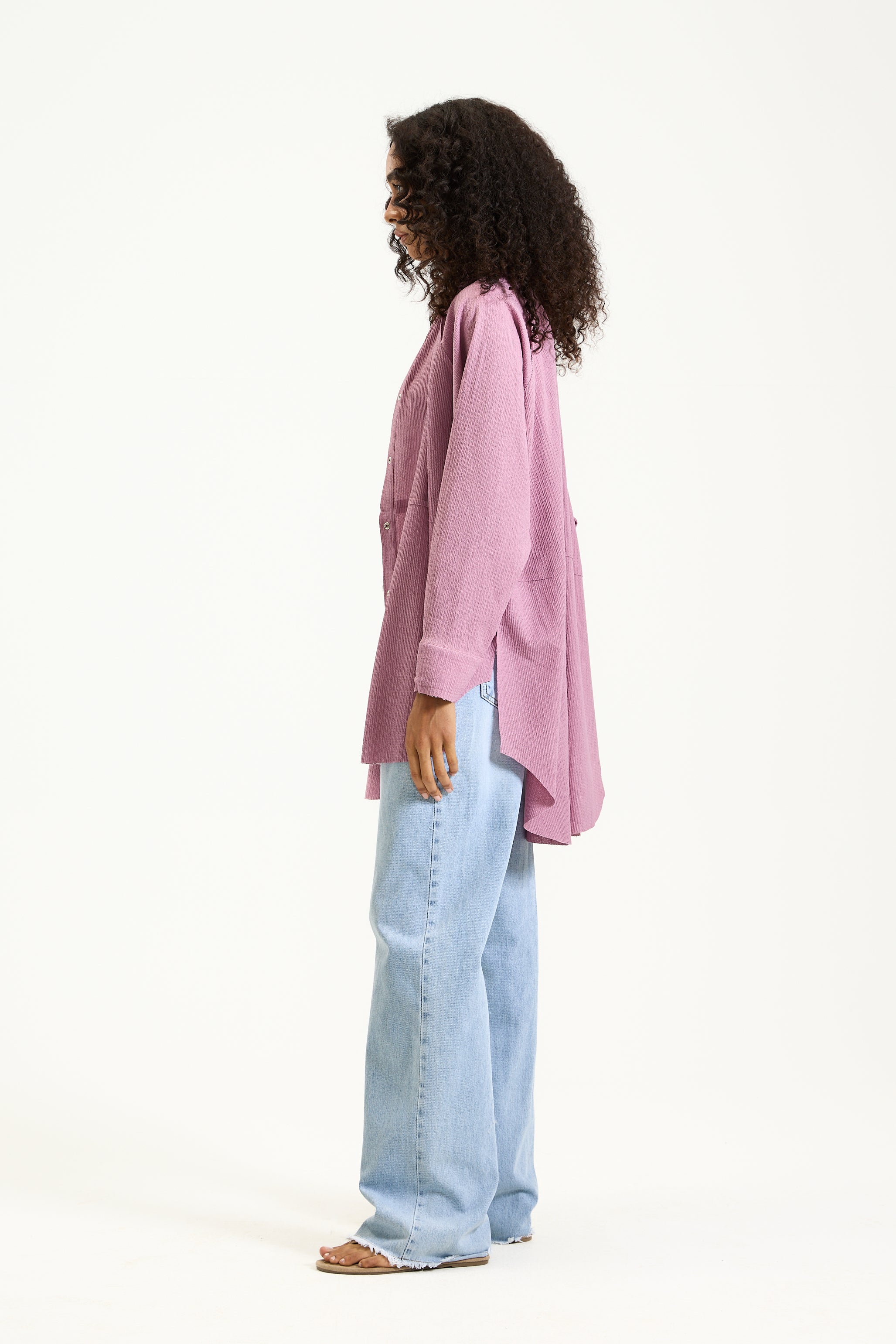 Crushed oversize shirt in lilac