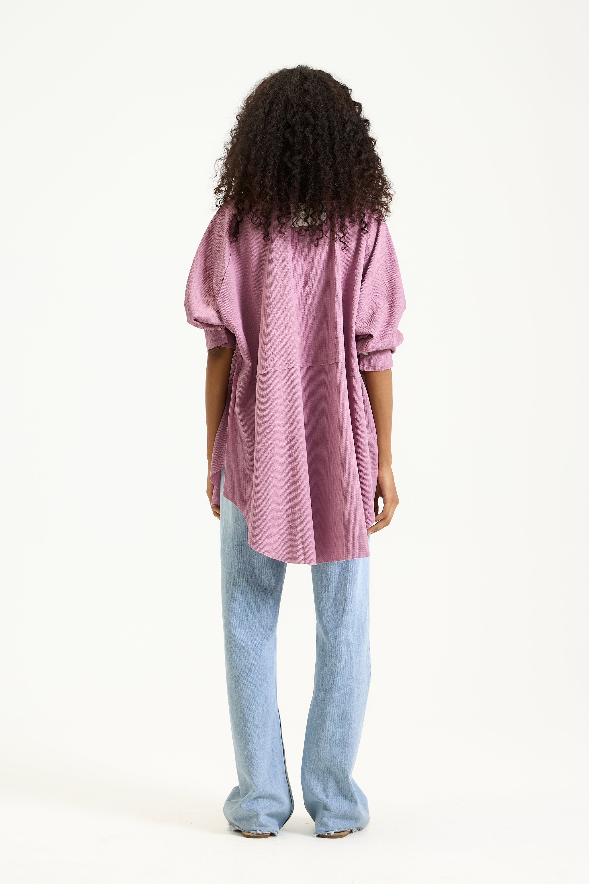Crushed oversize shirt in lilac