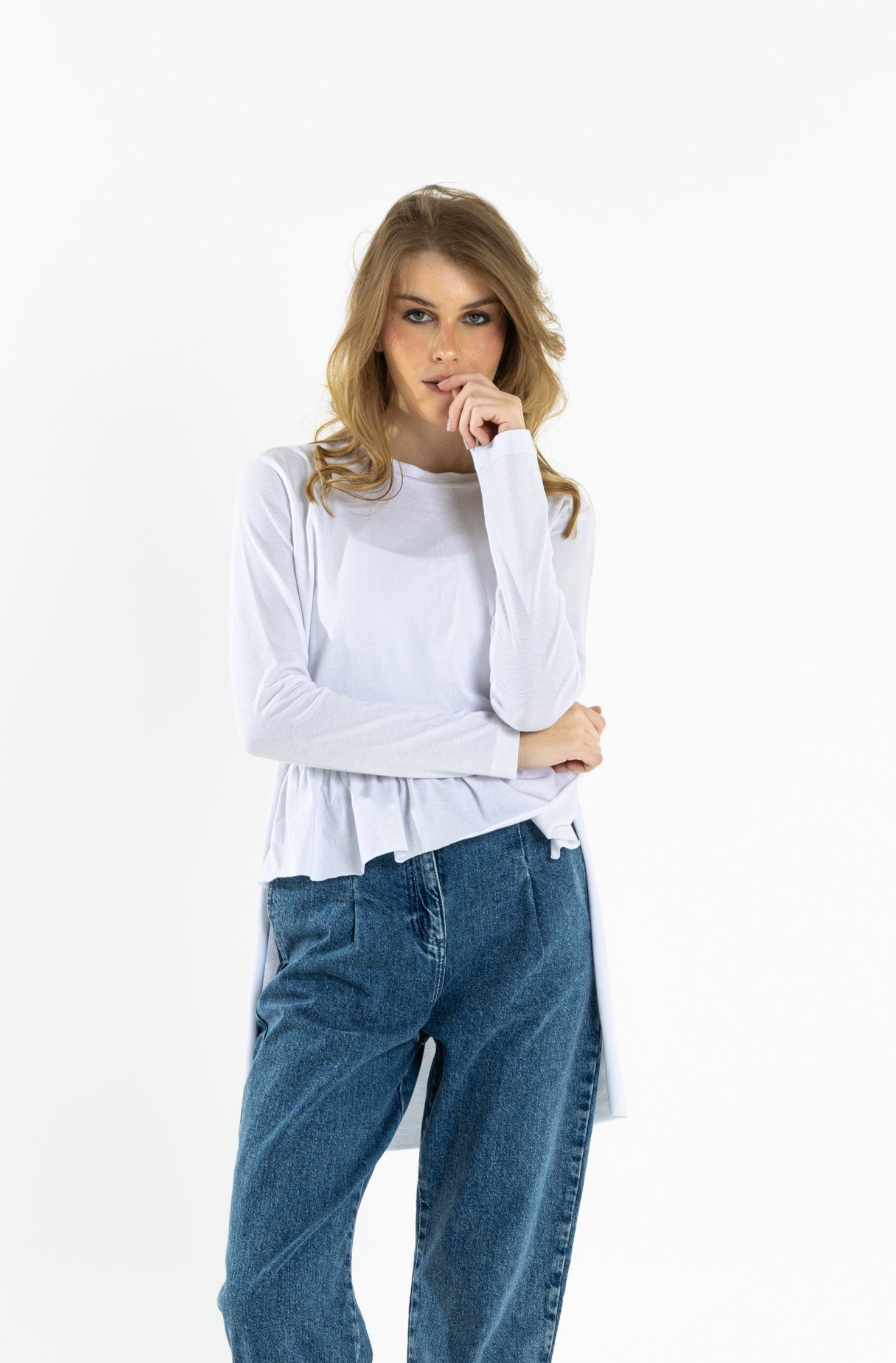 Front Ruffle Hem T-Shirt In White